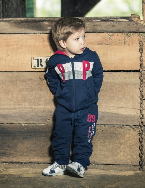 Jaqueta e calça em moletom